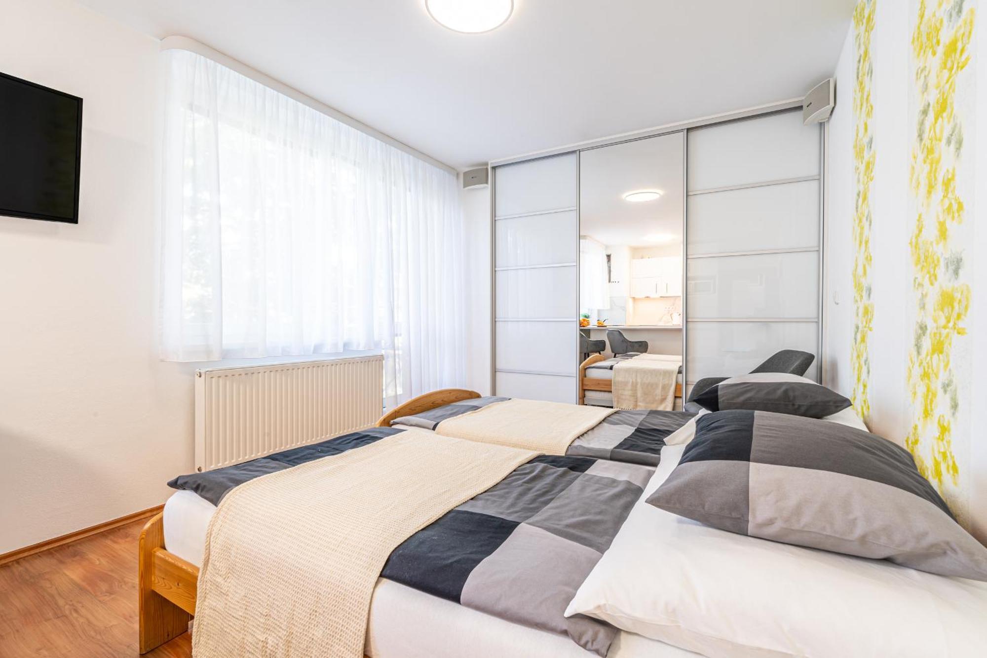 Apartment Komin Экстерьер фото