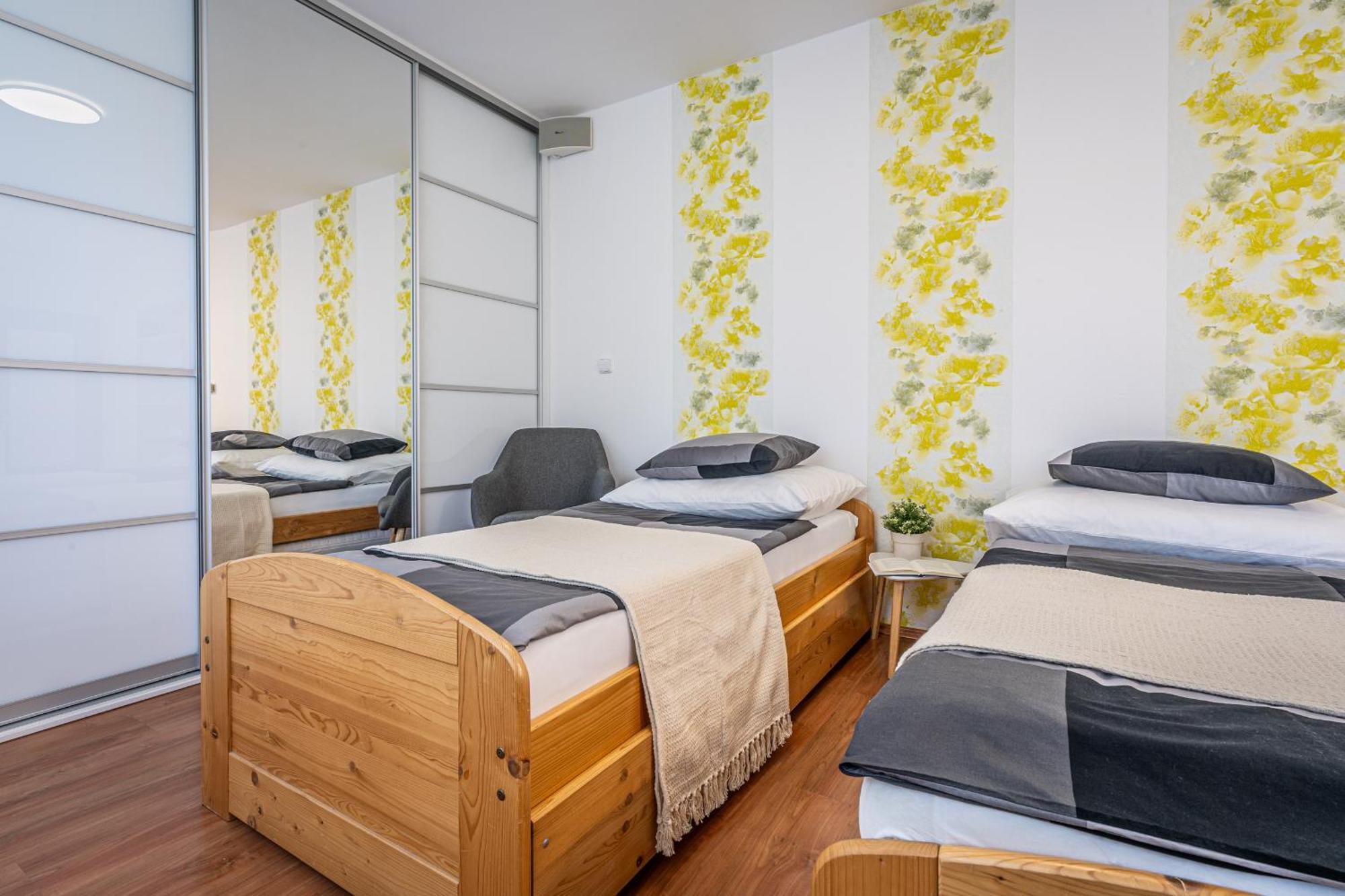 Apartment Komin Экстерьер фото